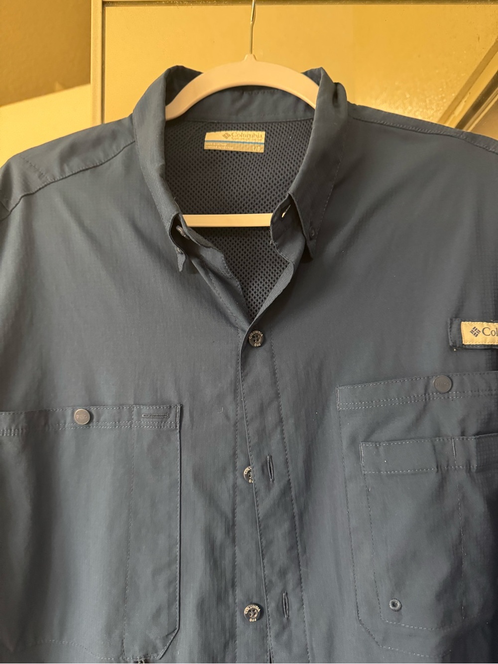 Columbia Men's Slate Blue Button-Down Fishing Shirt